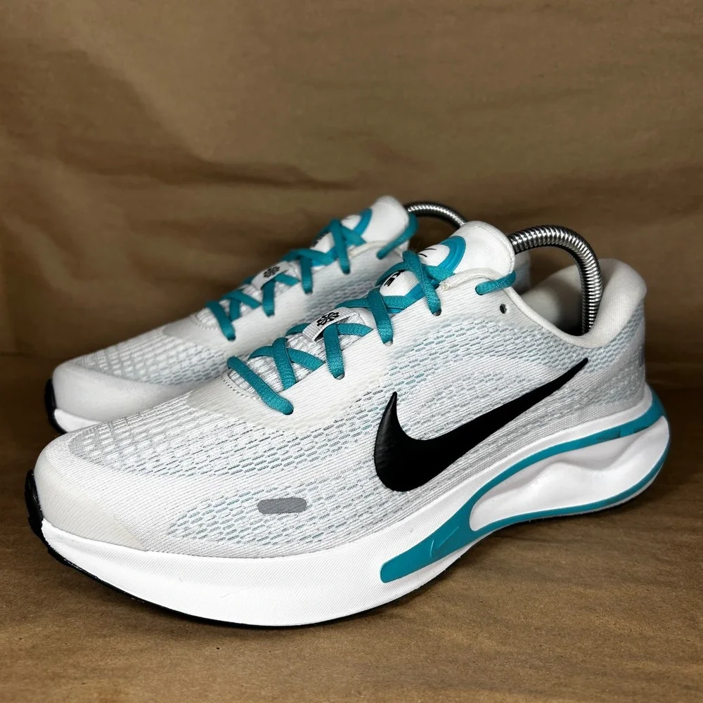 Nike Journey Run Womens Size 7.5 Running Shoes White Teal‎ Black FN0228-105